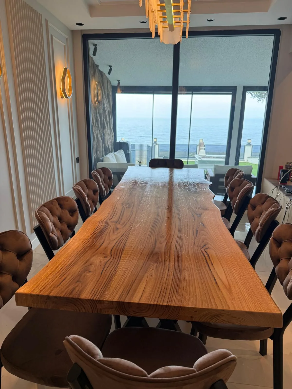 Live edge ahşap yemek masası